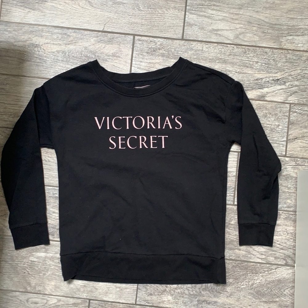 Victoria secrete sweatshirt size medium